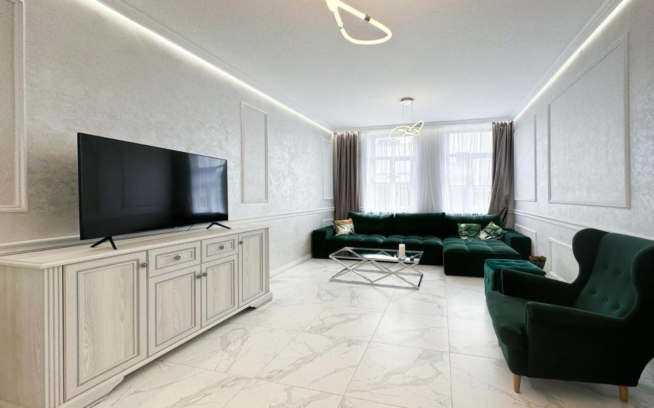 Tamanska Apartments リヴィウ エクステリア 写真